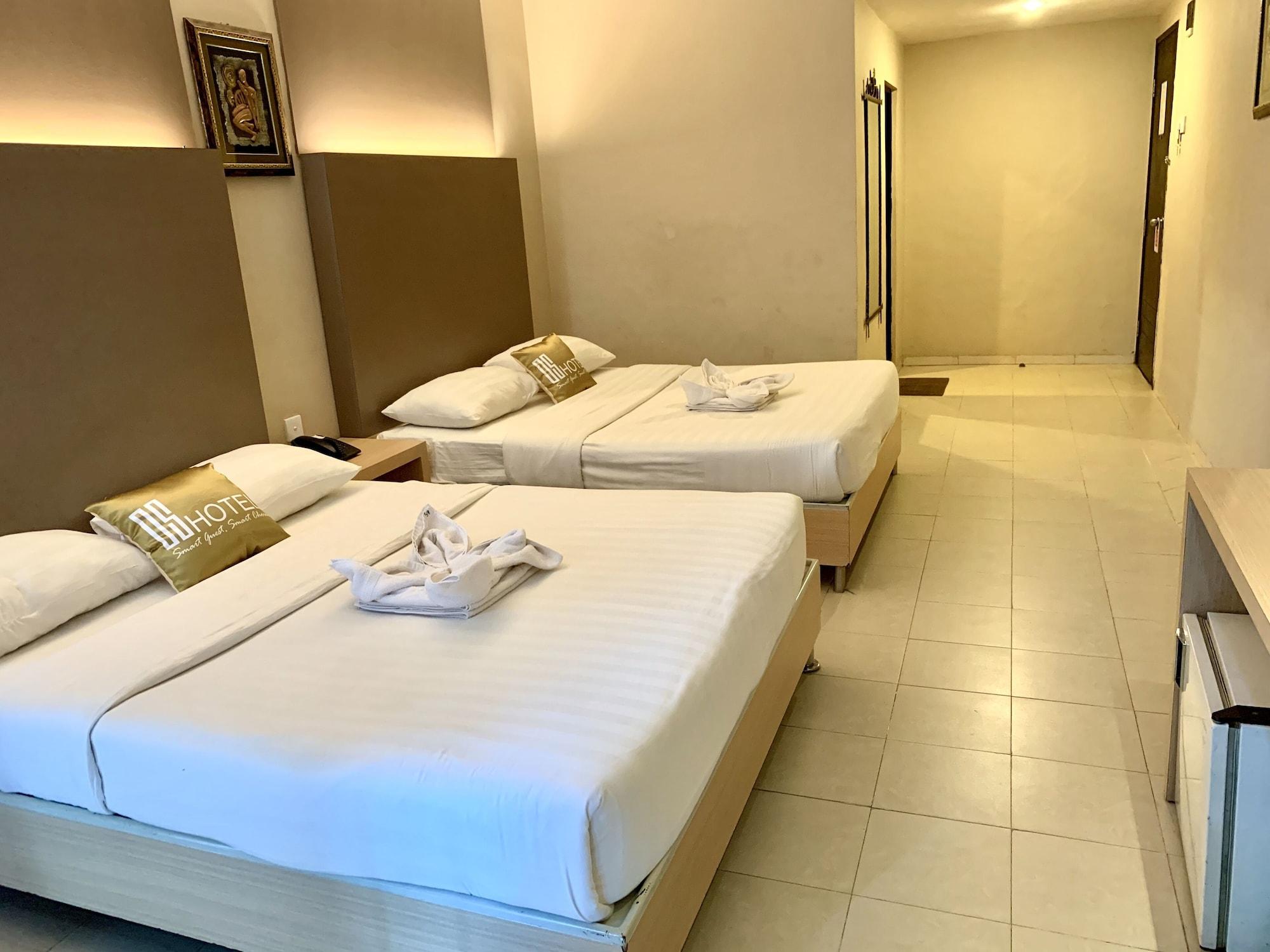 Sky View Hotel Managed By Os Batam Kültér fotó